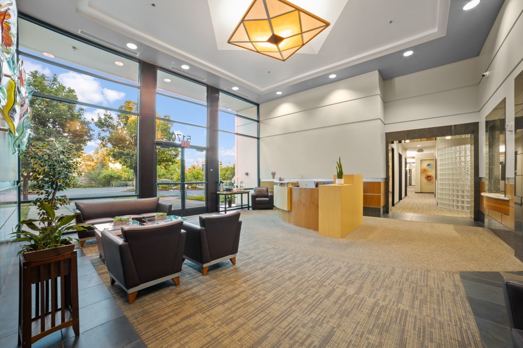 Business Workspaces - Open Coworking Business Workspaces - Open Coworking