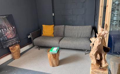 Co-working Desk Co-working Desk