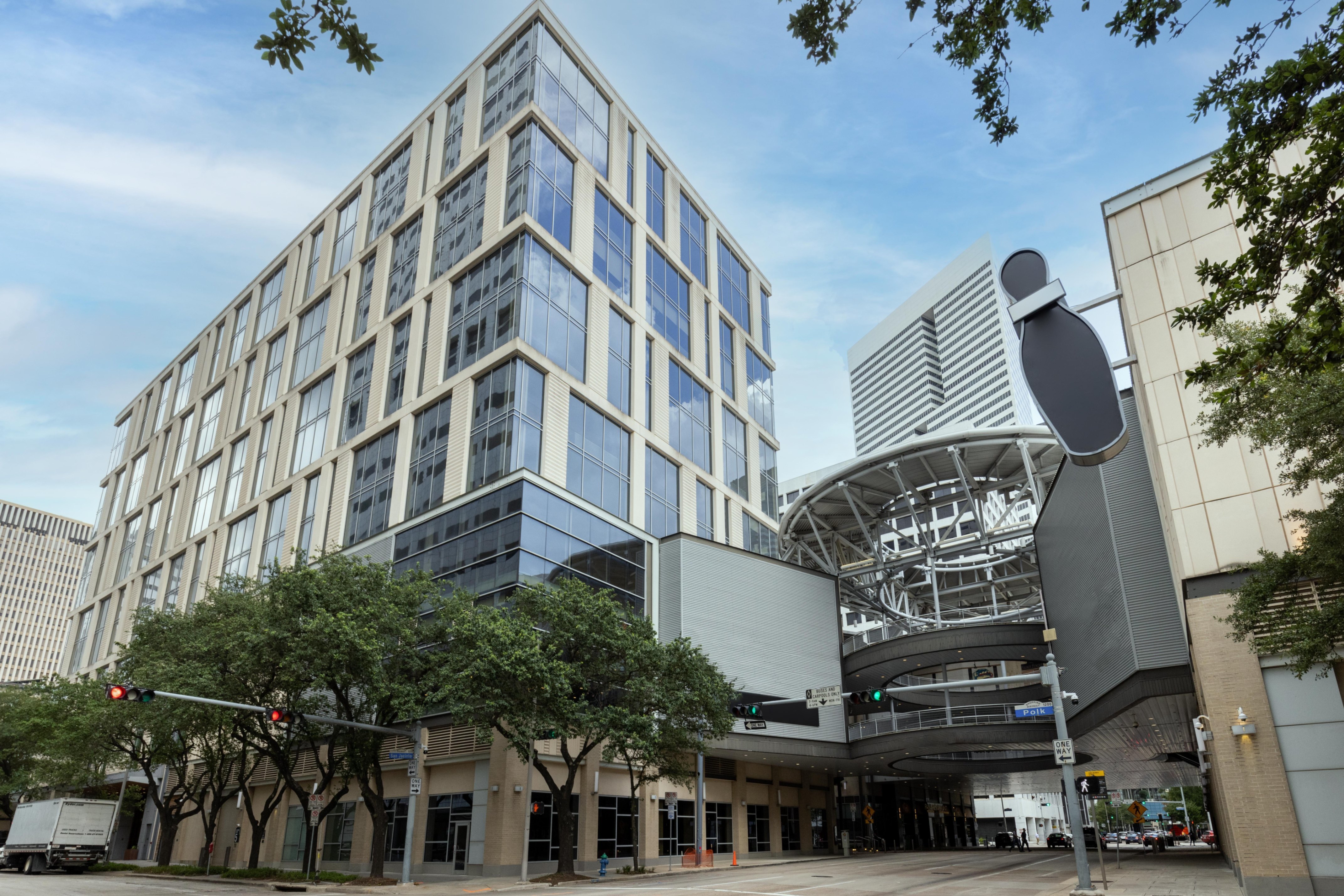 Beautifully designed office space for 3 persons in Spaces Downtown Greenstreet Beautifully designed office space for 3 persons in Spaces Downtown Greenstreet