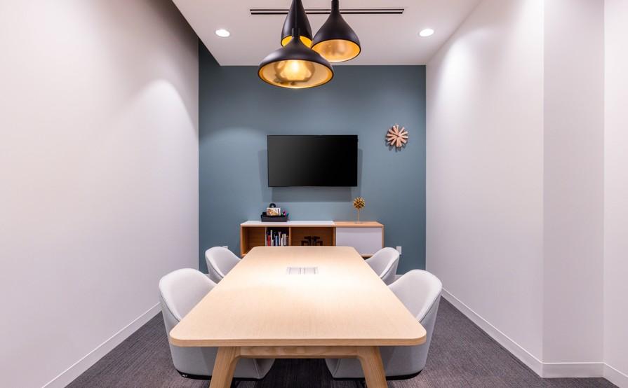 Fully serviced open plan office space for you and your team in Spaces Downtown Greenstreet Fully serviced open plan office space for you and your team in Spaces Downtown Greenstreet