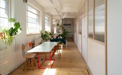 Desk+work area+storage+communal lounge and facilities! Desk+work area+storage+communal lounge and facilities!