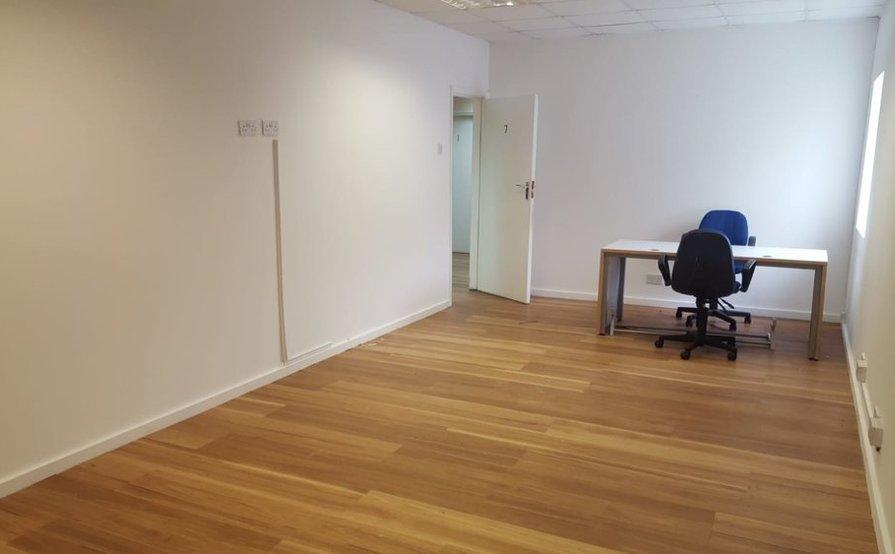 35 Astbury Road, London SE15 2NL, UK 35 Astbury Road, London SE15 2NL, UK