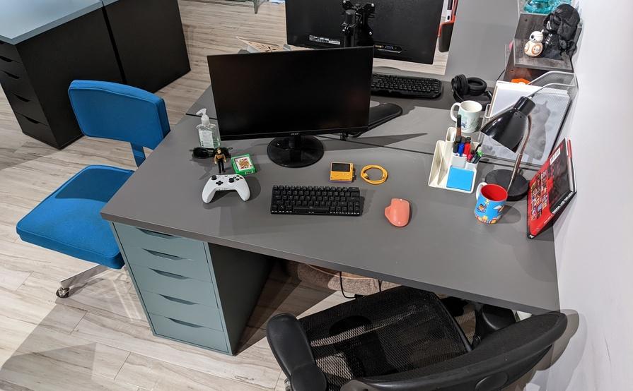 Noble Robot - Desk Noble Robot - Desk