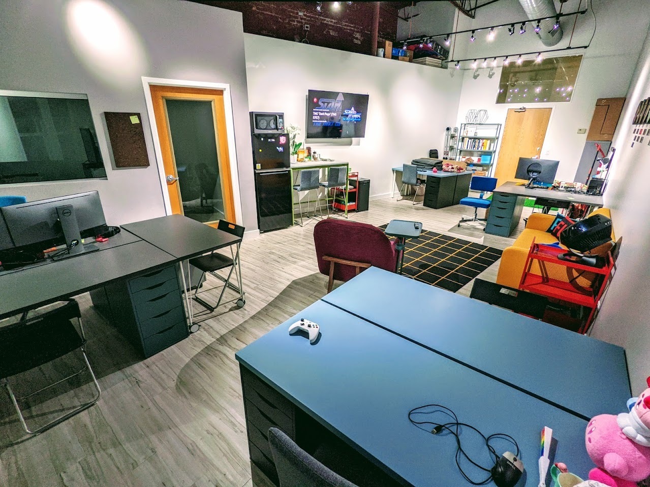 Noble Robot - Desk Noble Robot - Desk