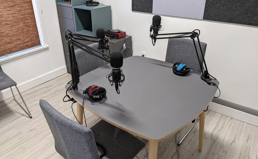 Noble Robot - Desk Noble Robot - Desk