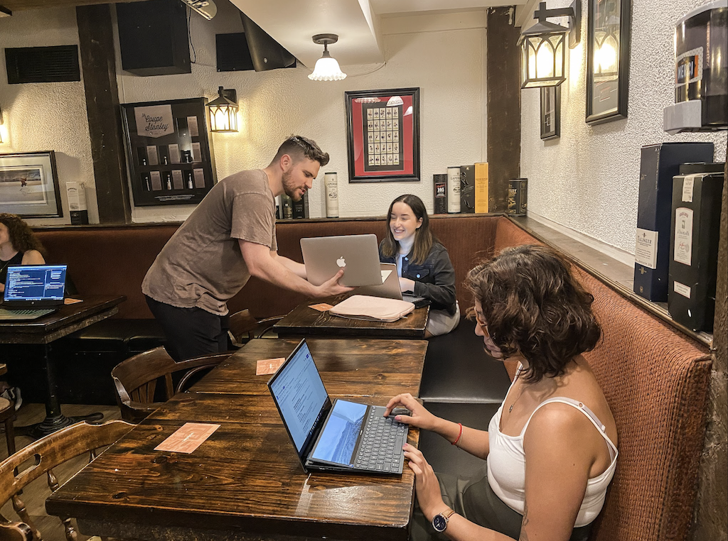 Drop-in Workspace - Workden Downtown Montreal 