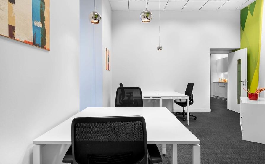 Private office space for 3 persons in S Moorland Rd Private office space for 3 persons in S Moorland Rd