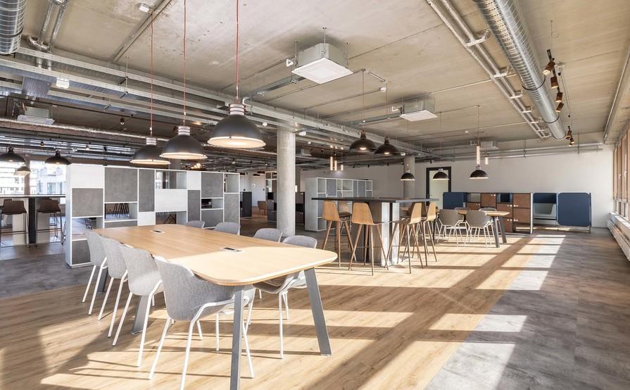 Book a reserved coworking spot or hot desk in The Plaza at River Bend Book a reserved coworking spot or hot desk in The Plaza at River Bend