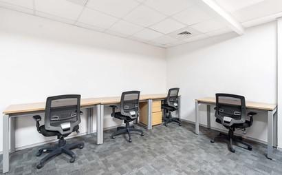 Find office space in The Plaza at River Bend for 5 persons with everything taken care of Find office space in The Plaza at River Bend for 5 persons with everything taken care of