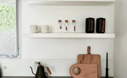 Beautiful Home Office Space in WeHo Beautiful Home Office Space in WeHo