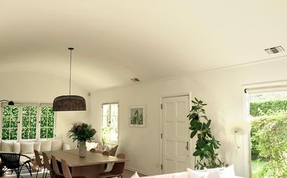 Beautiful Home Office Space in WeHo Beautiful Home Office Space in WeHo