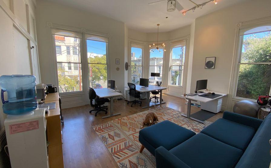 3 seats (desks)  available at a beautiful and well-located office 