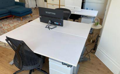 3 seats (desks)  available at a beautiful and well-located office  3 seats (desks)  available at a beautiful and well-located office