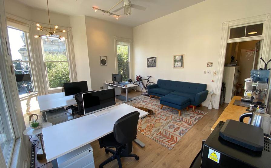 3 seats (desks)  available at a beautiful and well-located office 