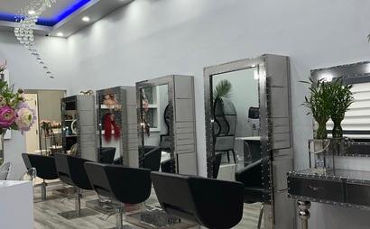 Tresses X Sandrine Beauty Lounge Tresses X Sandrine Beauty Lounge