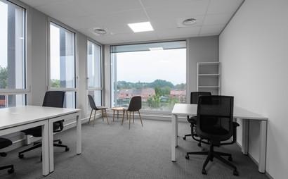 Professional office space in Church Steet Square on fully flexible terms
