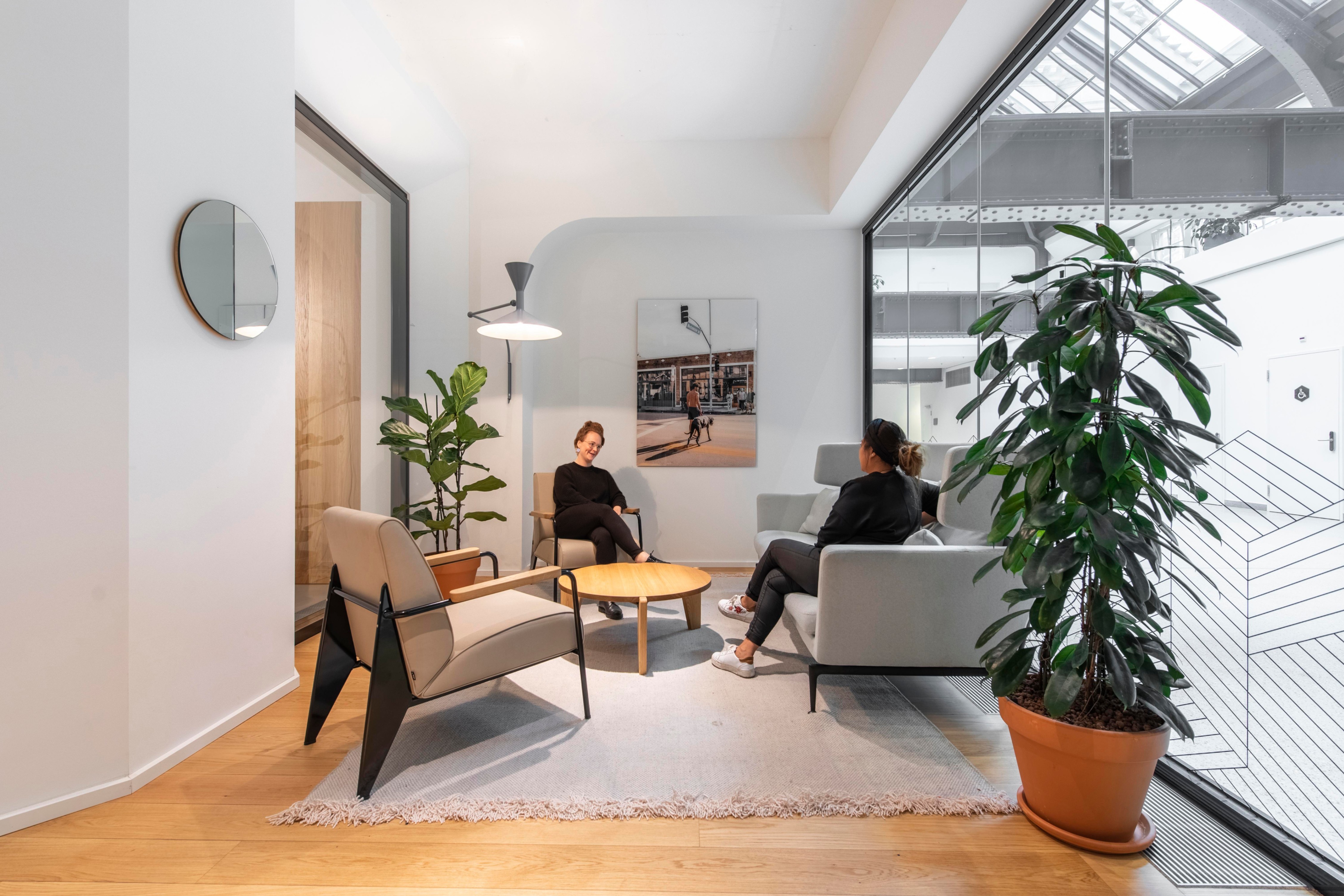 Work, meet and collaborate in a shared office space in Spaces The Towers Emeryville Work, meet and collaborate in a shared office space in Spaces The Towers Emeryville