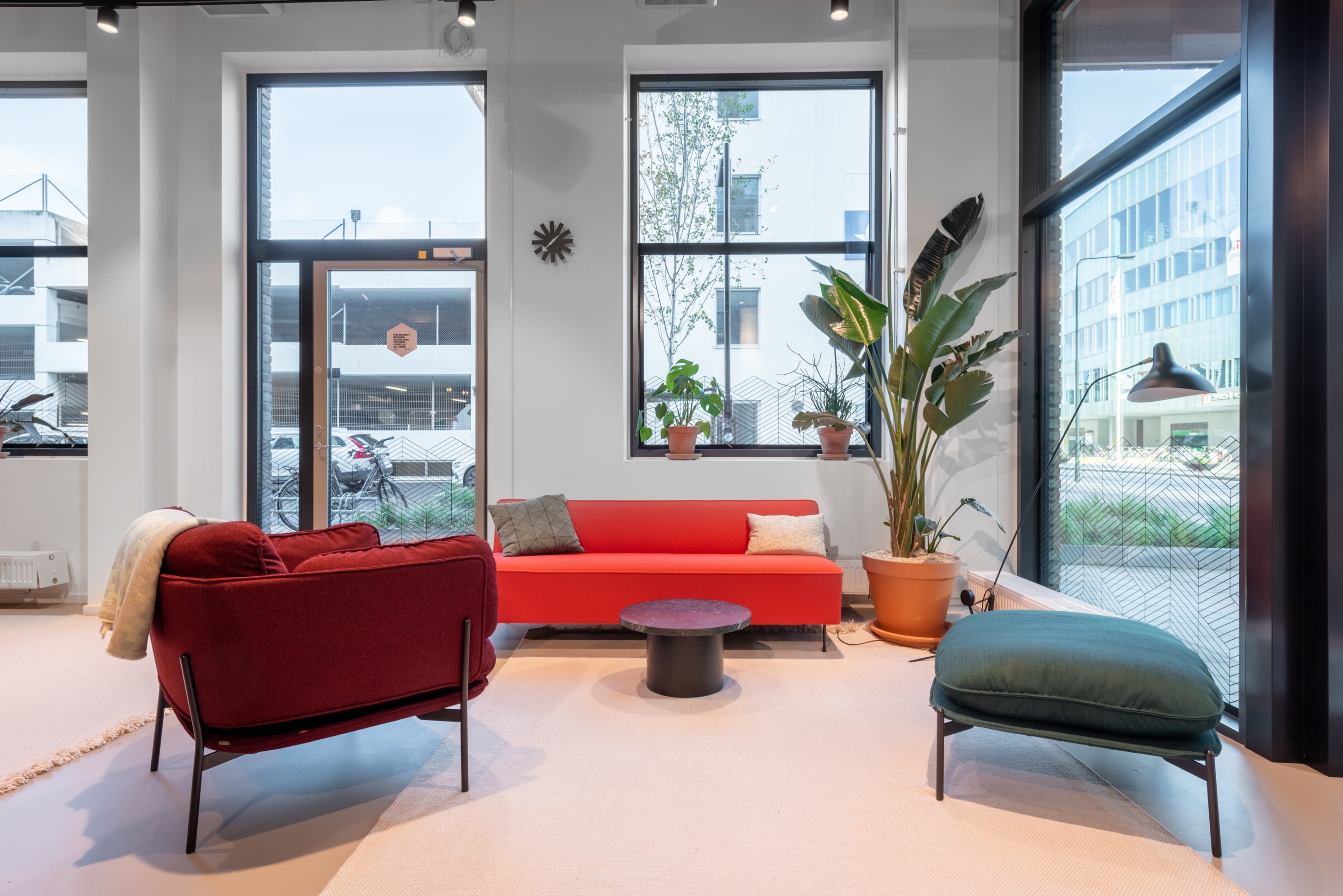 Work, meet and collaborate in a shared office space in Spaces The Towers Emeryville Work, meet and collaborate in a shared office space in Spaces The Towers Emeryville