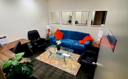 Small meeting/Counseling room near YVR Airport/Marine Dr/Richmond Small meeting/Counseling room near YVR Airport/Marine Dr/Richmond