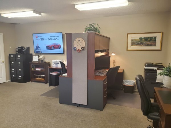 Dedicated Desk in Shared Office