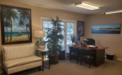 Dedicated Desk in Shared Office Dedicated Desk in Shared Office