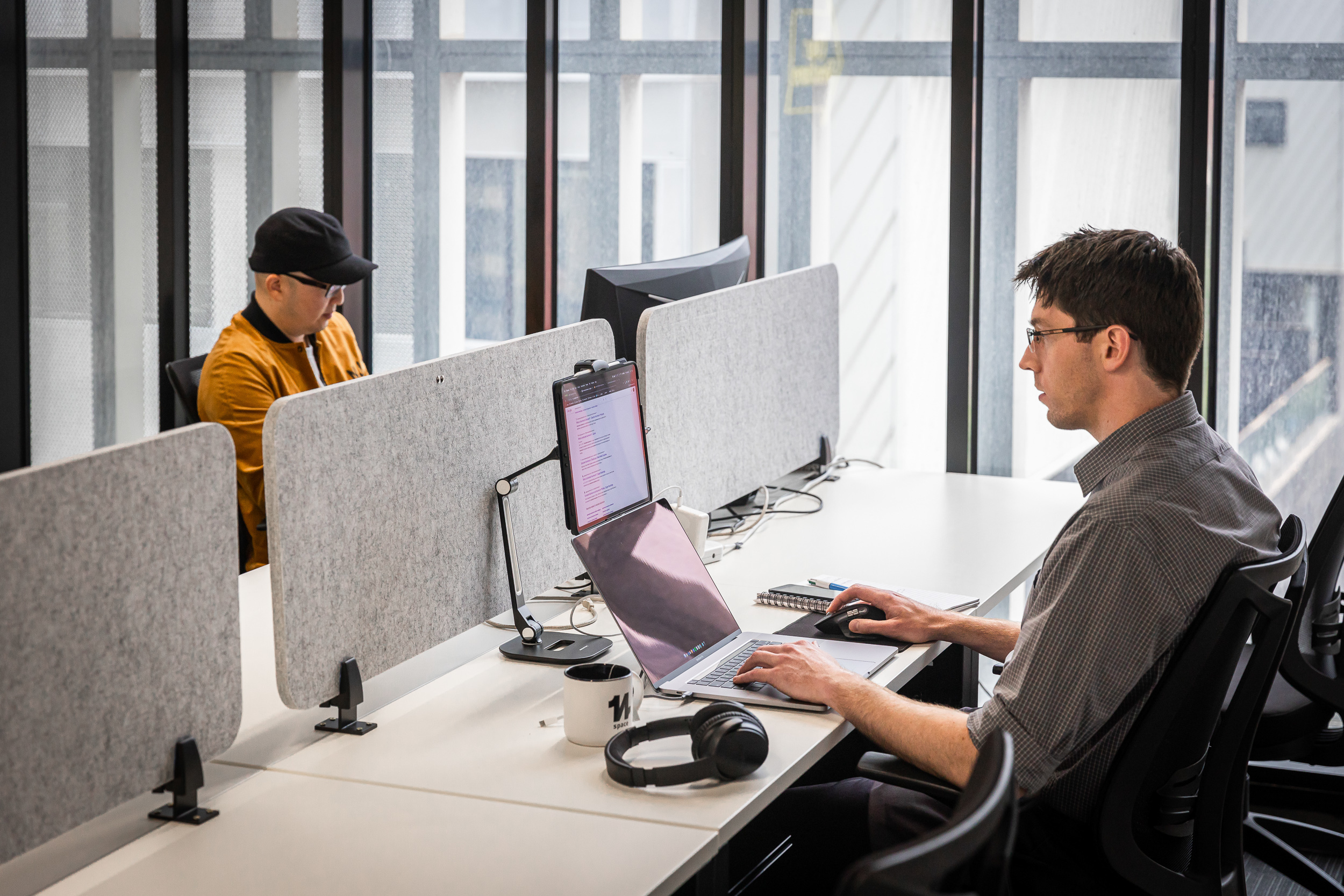 Dedicated Desk  |  11th Space