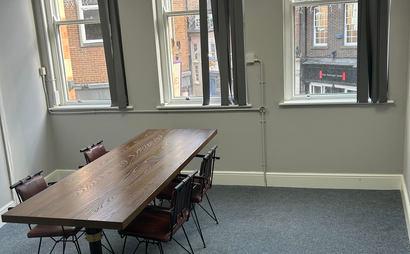 Desks In The City 