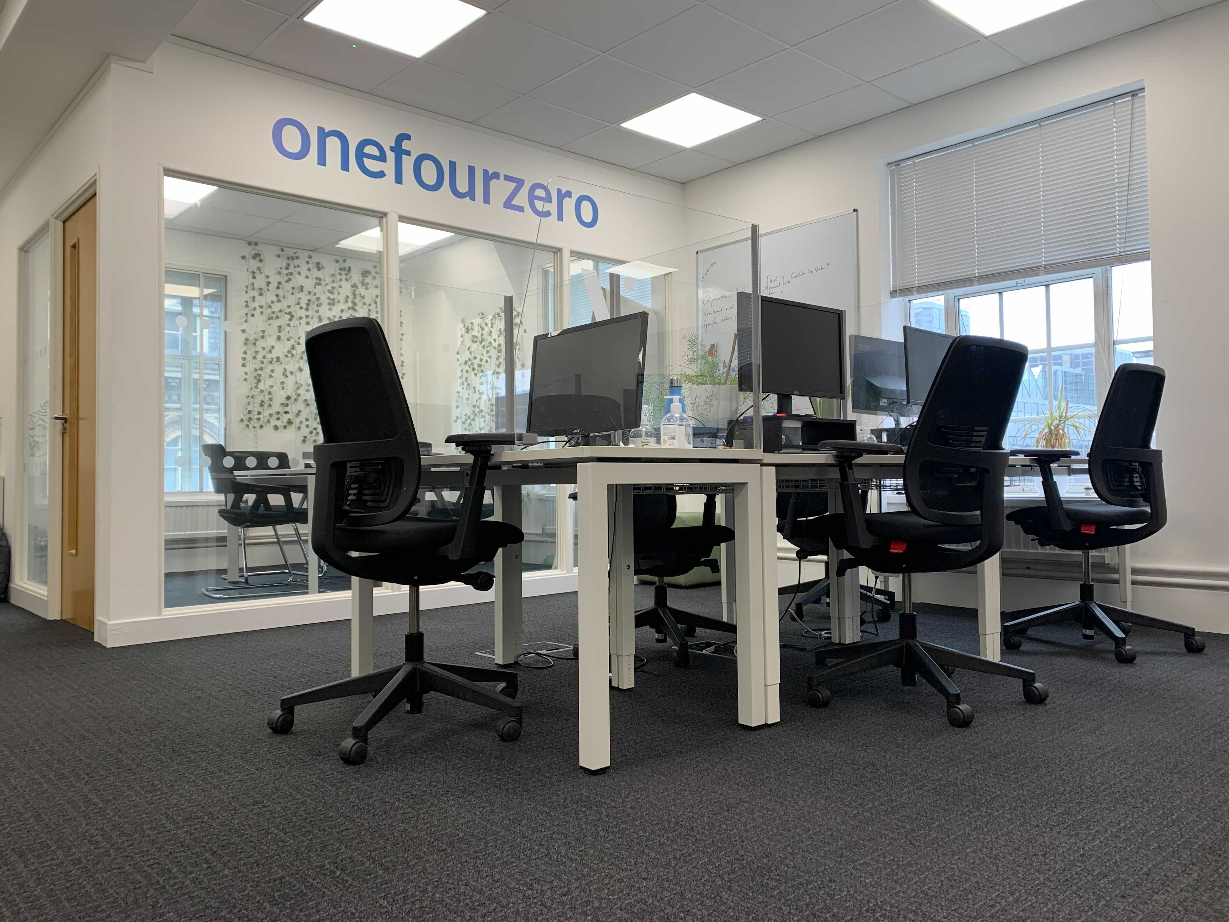 Desks Available in Lovely Belgravia, London (near Victoria Station)