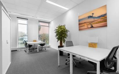 Find office space in Edison - Fieldcrest Avenue for 5 persons with everything taken care of