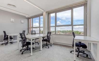 All-inclusive access to professional office space for 10 persons in Edison - Fieldcrest Avenue