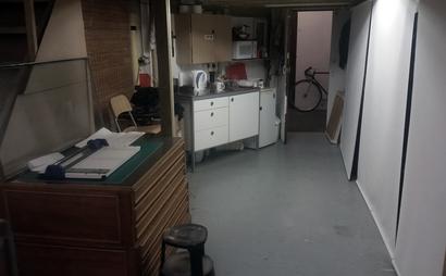 Shared Creative Studio / desk Shared Creative Studio / desk