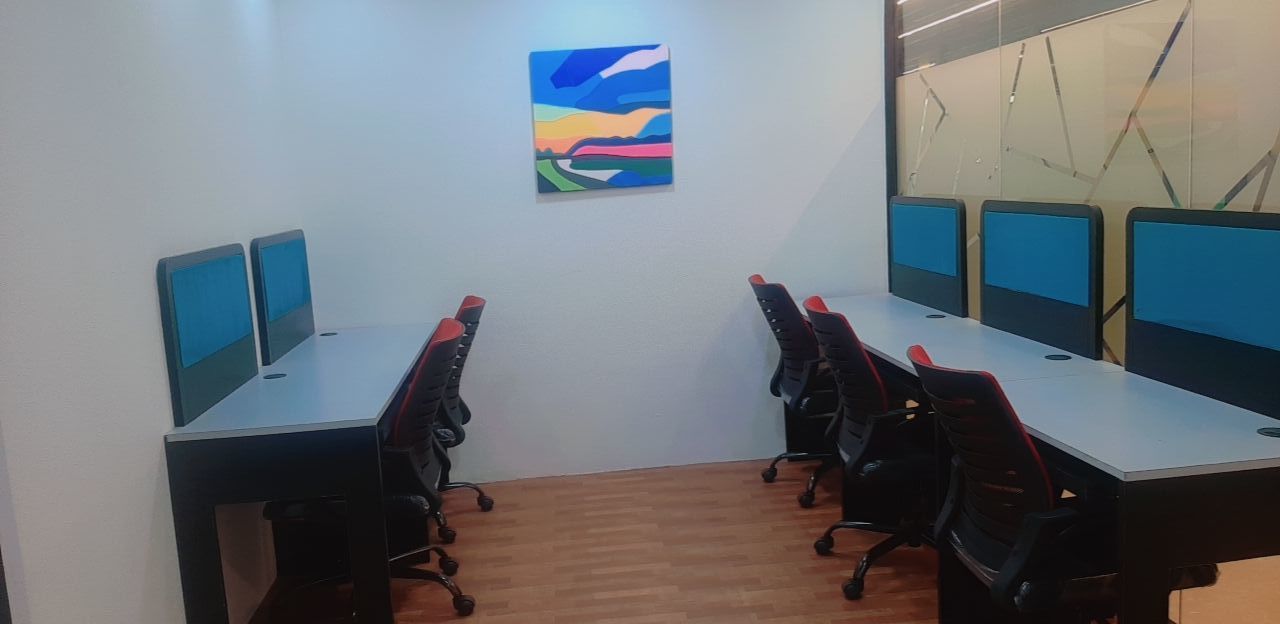 14 Workstations + Manager Cabin