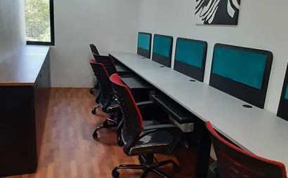 10 Workstations + Manager Cabin