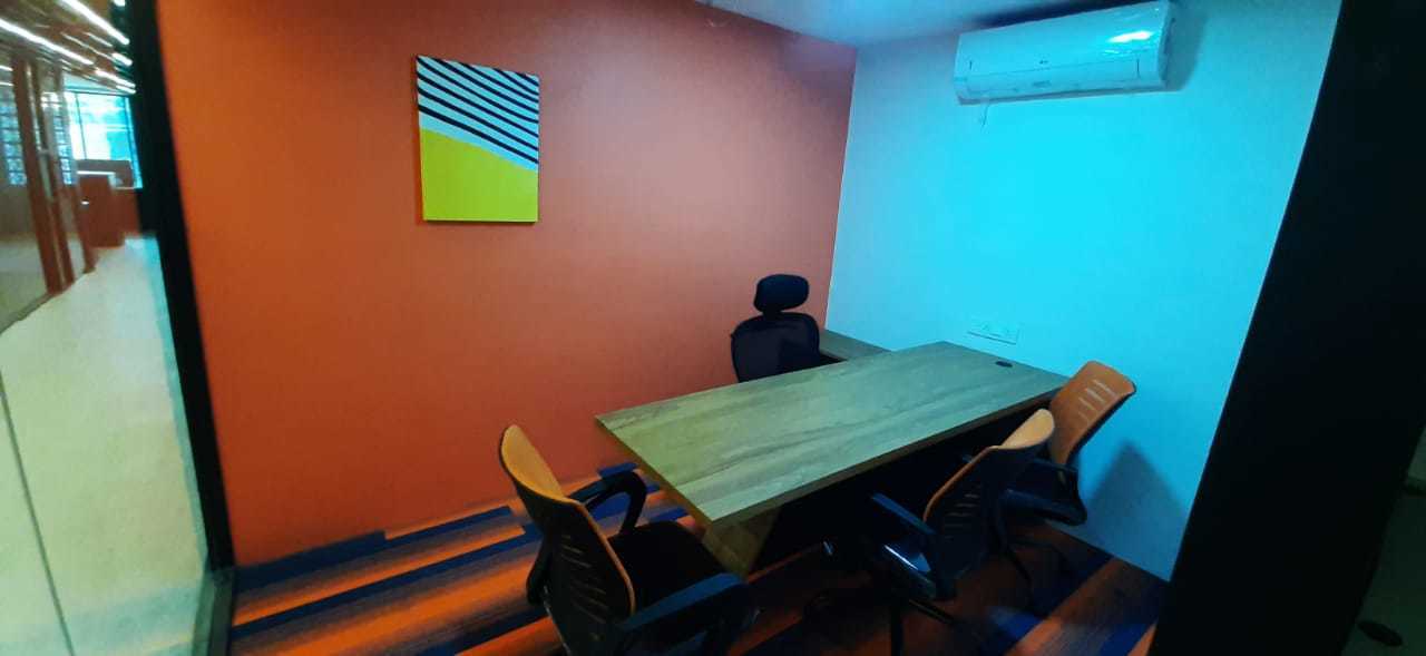 5 Workstations + Manager Cabin