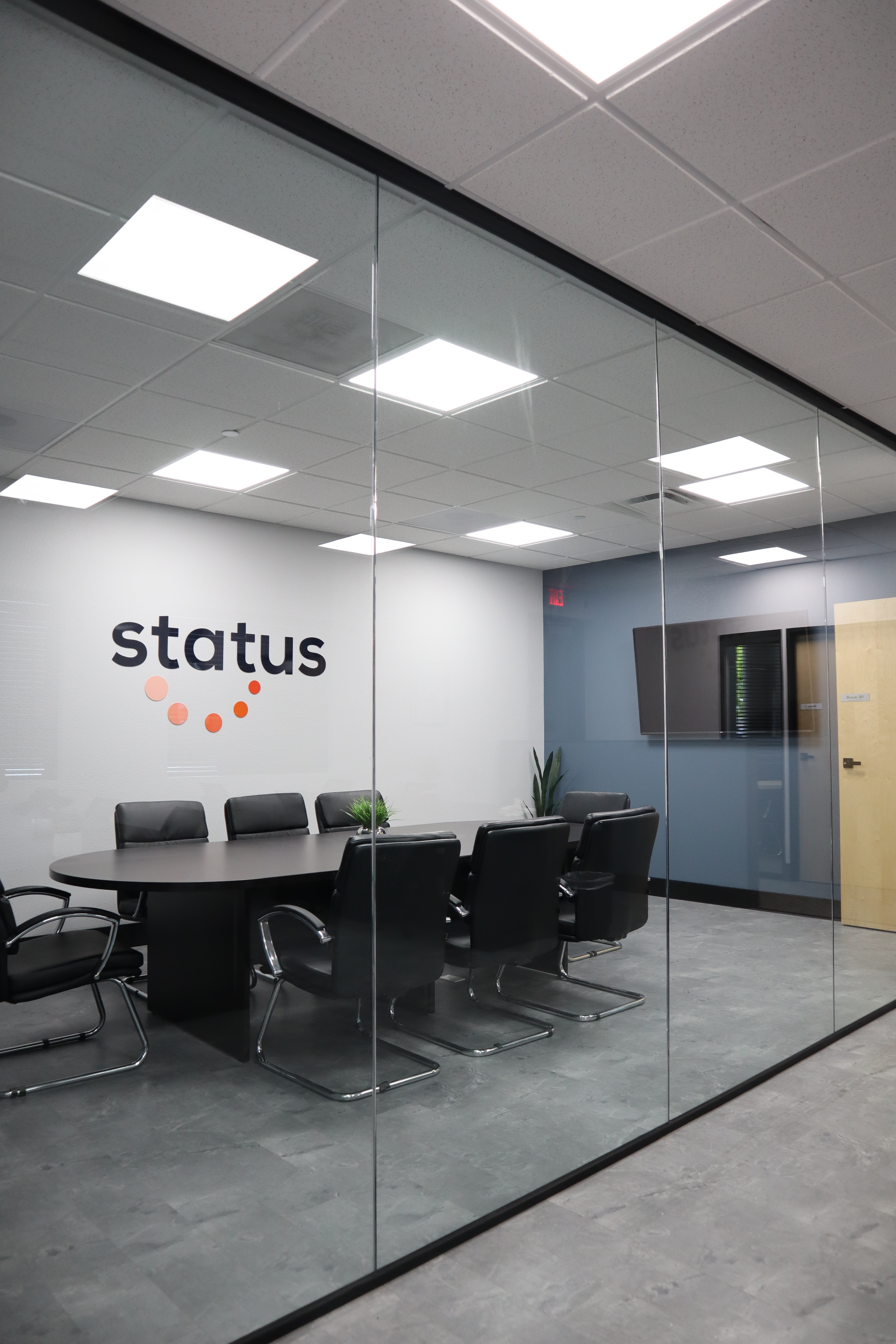 Status-Meeting Room
