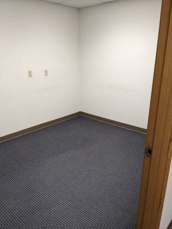 Office sublet in Federal Way medical building