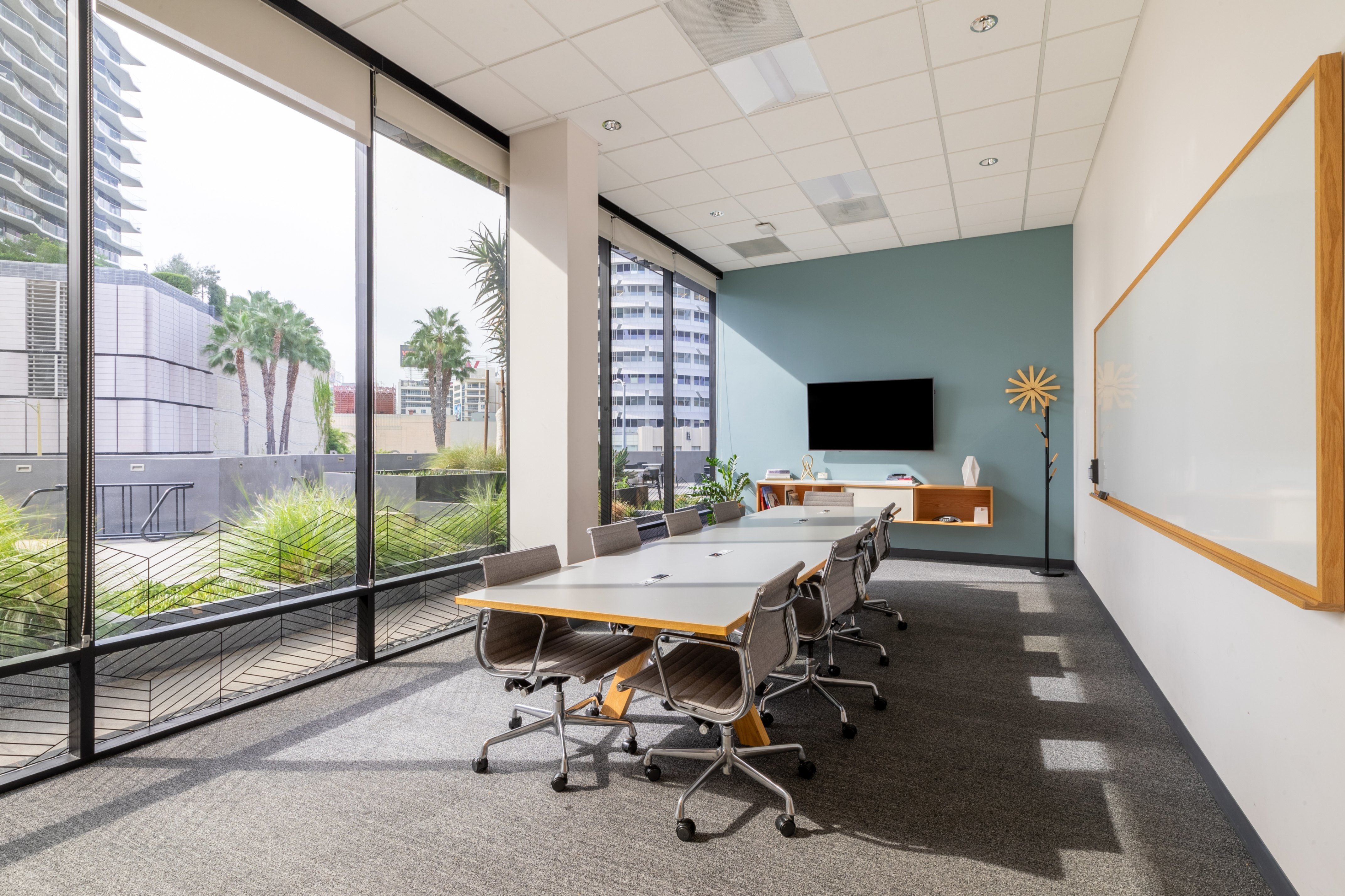 Work from anywhere with a virtual office in Spaces Hollywood