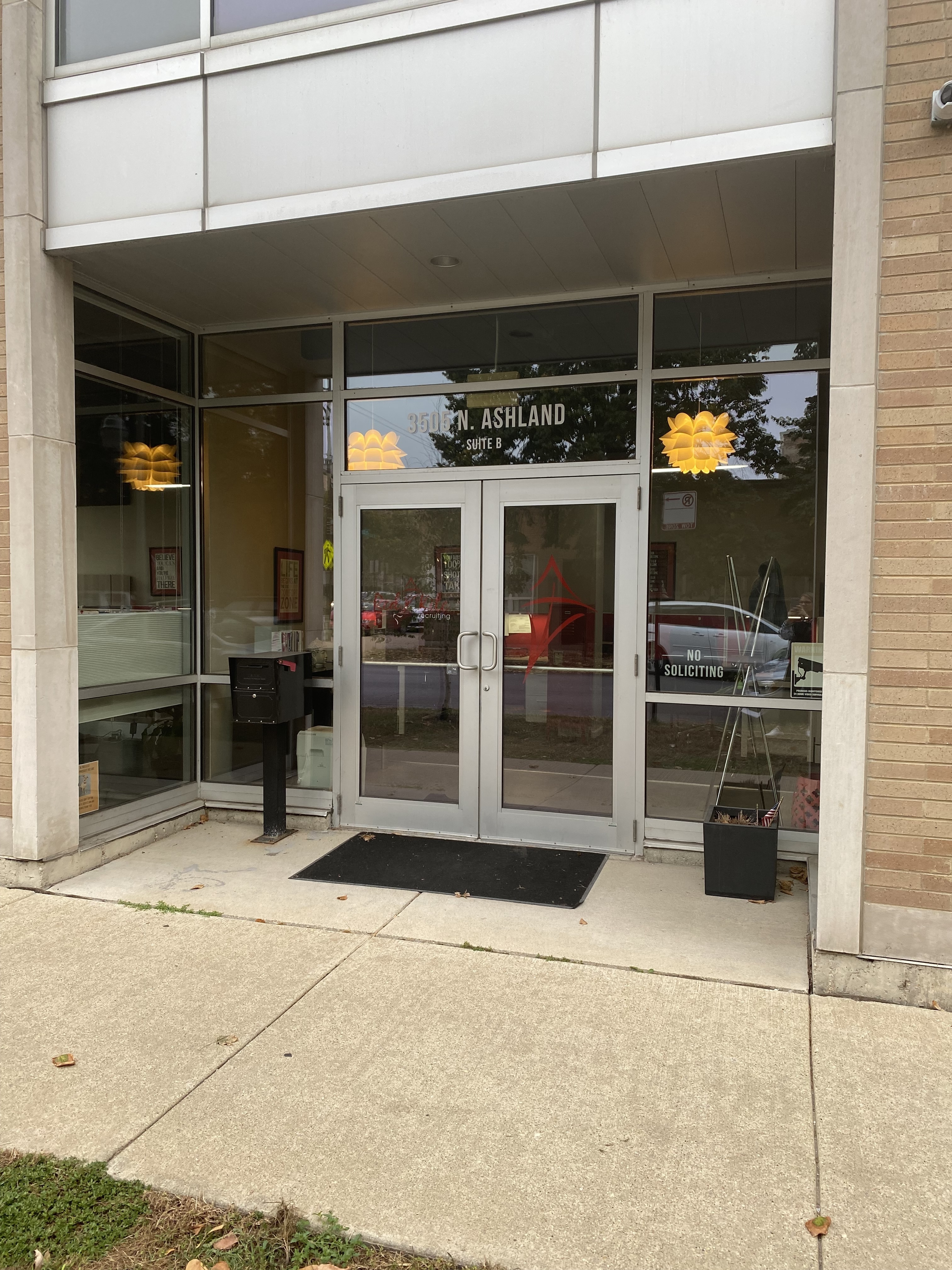 Modern and sunny meeting room!
