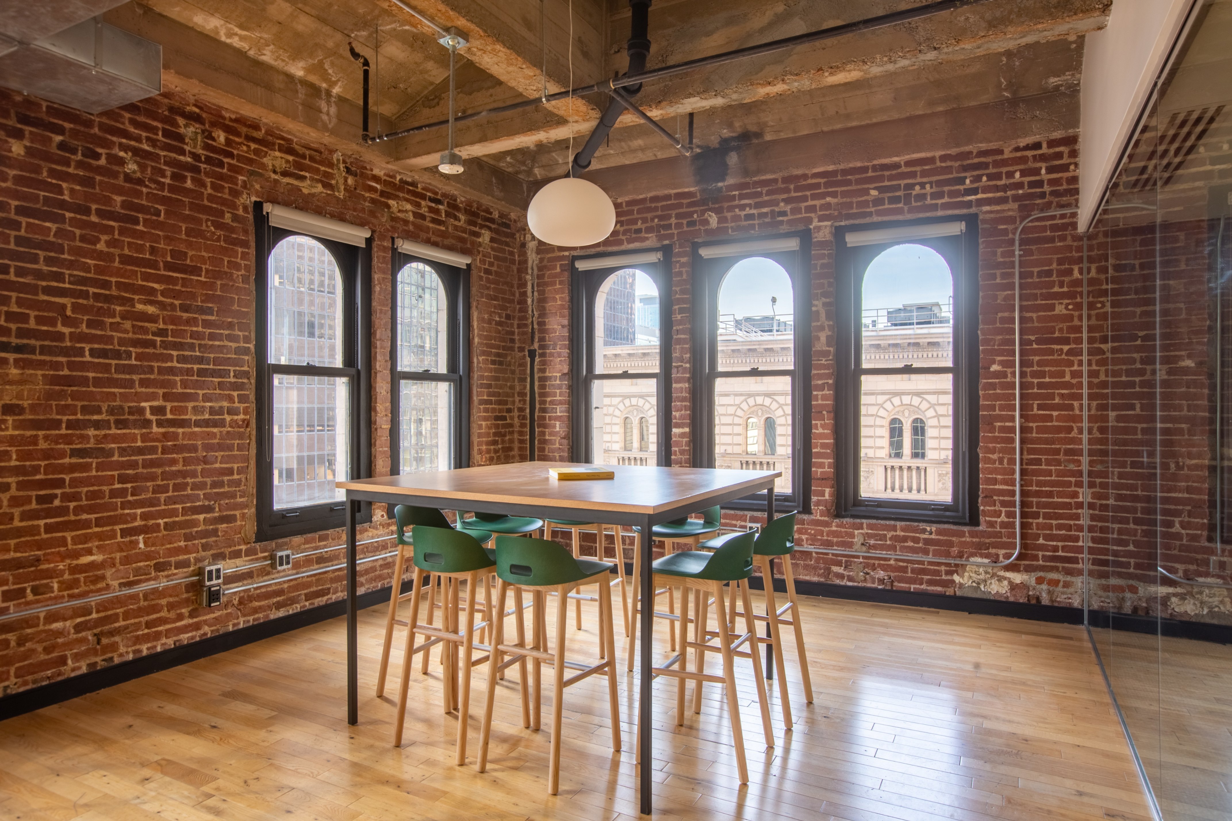 Choose the business services you need with a virtual office plan