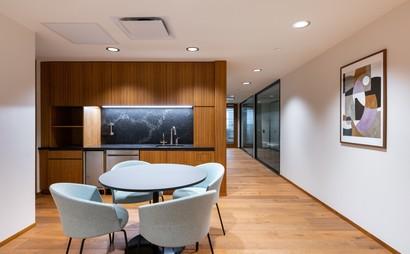 Work in 250 Park Avenue or anywhere else in our global network Work in 250 Park Avenue or anywhere else in our global network