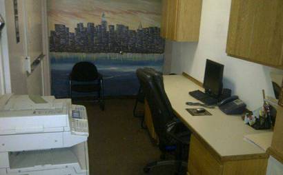 DESK SPACE IN WOODSIDE 1 Block From The 7 Train  DESK SPACE IN WOODSIDE 1 Block From The 7 Train