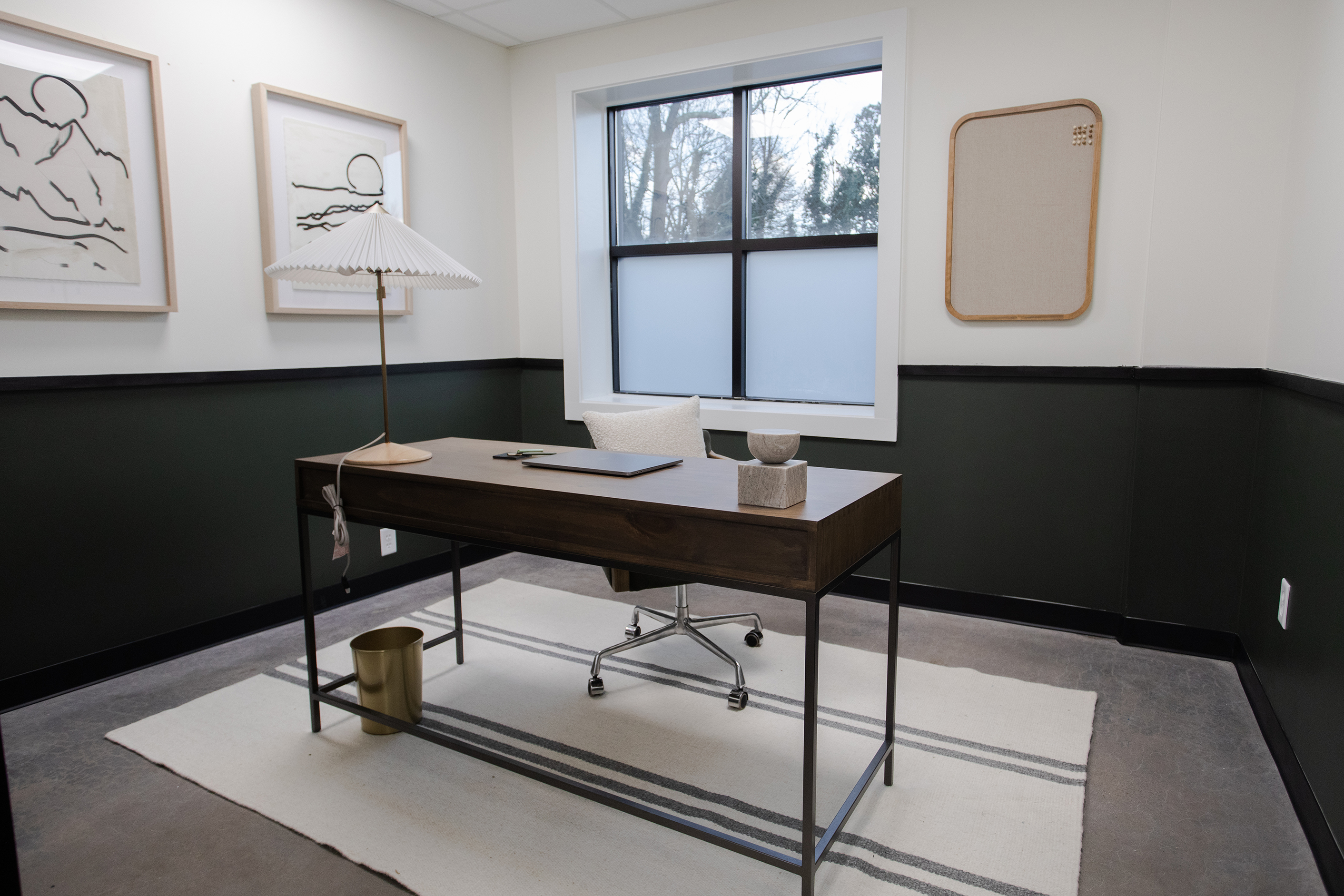 Dayspace On Washington | Office I - Single desk office Dayspace On Washington | Office I - Single desk office