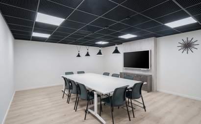 Private office for 3 people