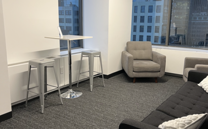 Desk Available in Bright, Open Office with Gorgeous Hudson River & Brooklyn Bridge Views Desk Available in Bright, Open Office with Gorgeous Hudson River & Brooklyn Bridge Views