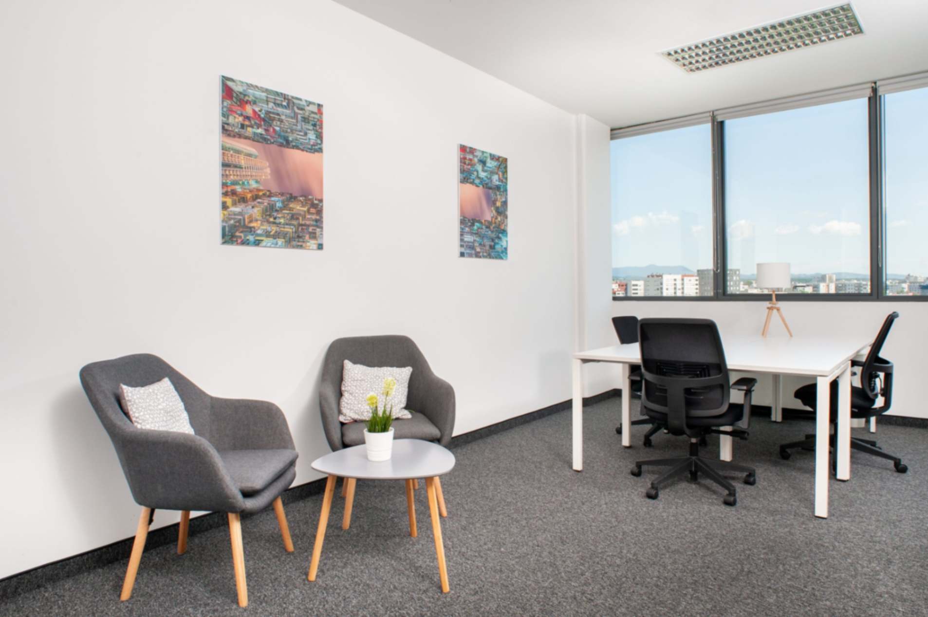 Private office for 5 people Private office for 5 people