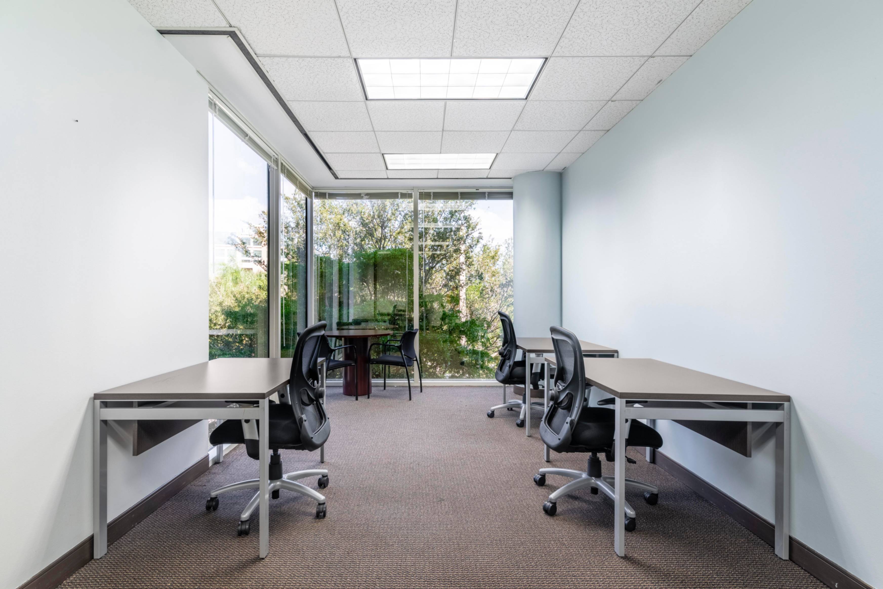 Private office for 5 people Private office for 5 people