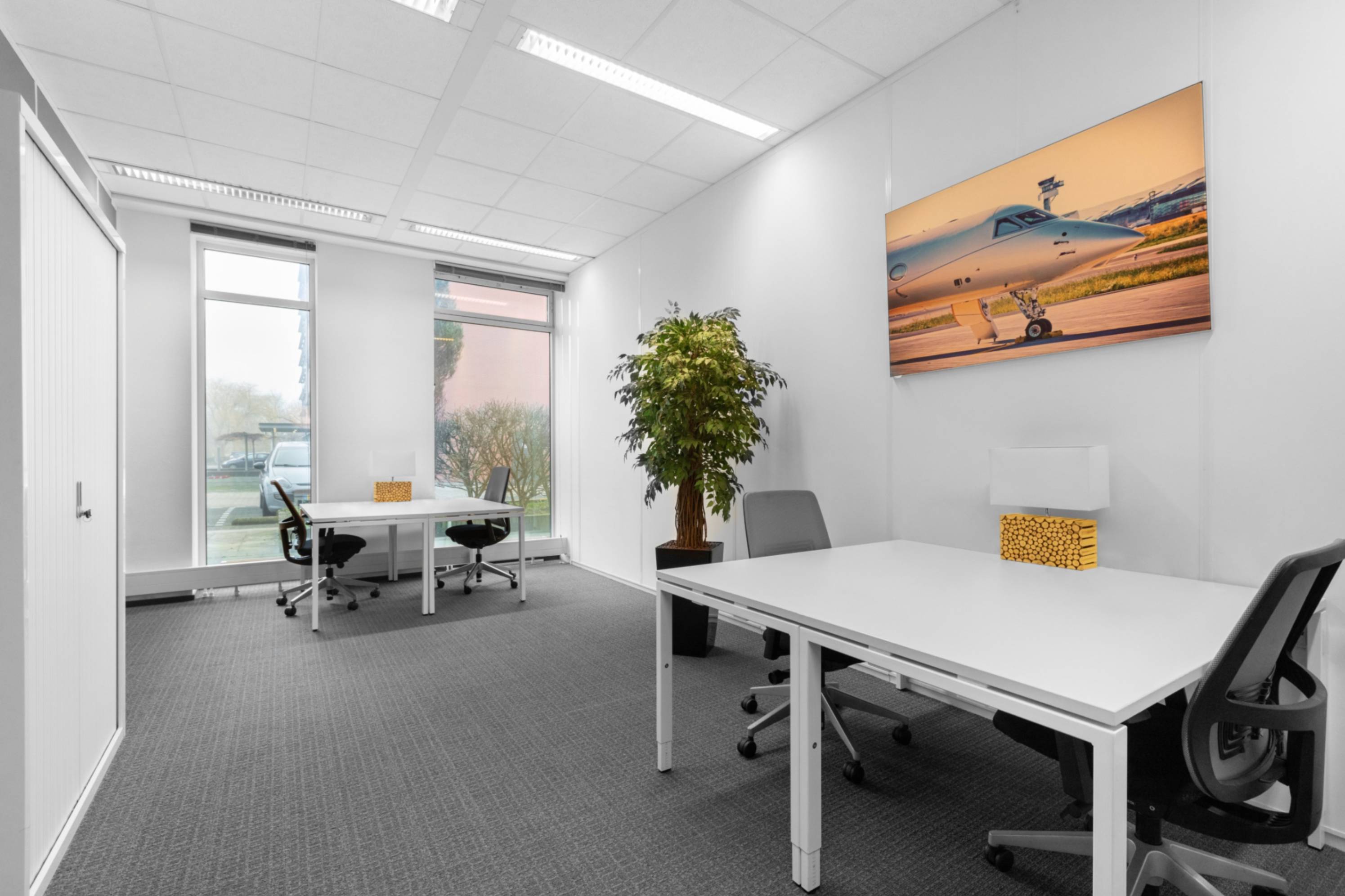 Private office for 5 people Private office for 5 people