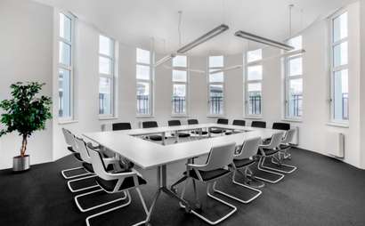 All-inclusive access to professional office space for 10 persons in 3820 Meadows Lane All-inclusive access to professional office space for 10 persons in 3820 Meadows Lane