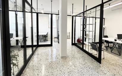 scrivanie in open space-StartCoworking- scrivanie in open space-StartCoworking-