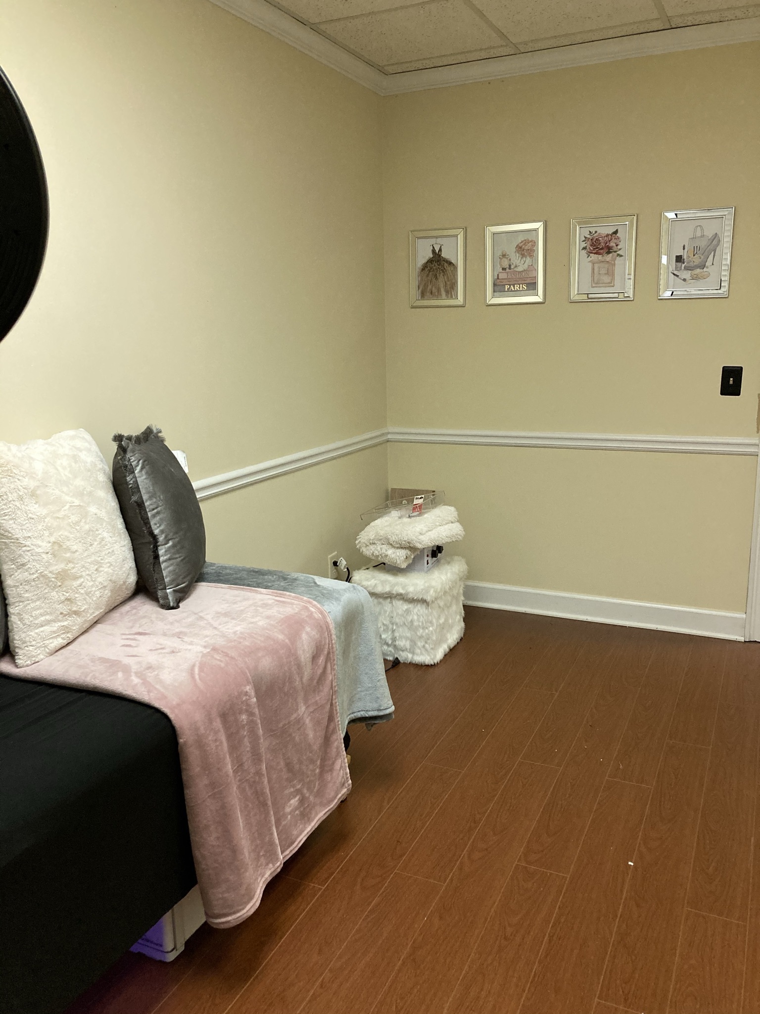 Spacious beauty space 